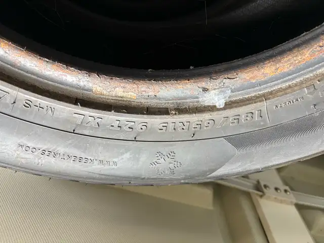 Car Tiers 185/65 R15  92T winter