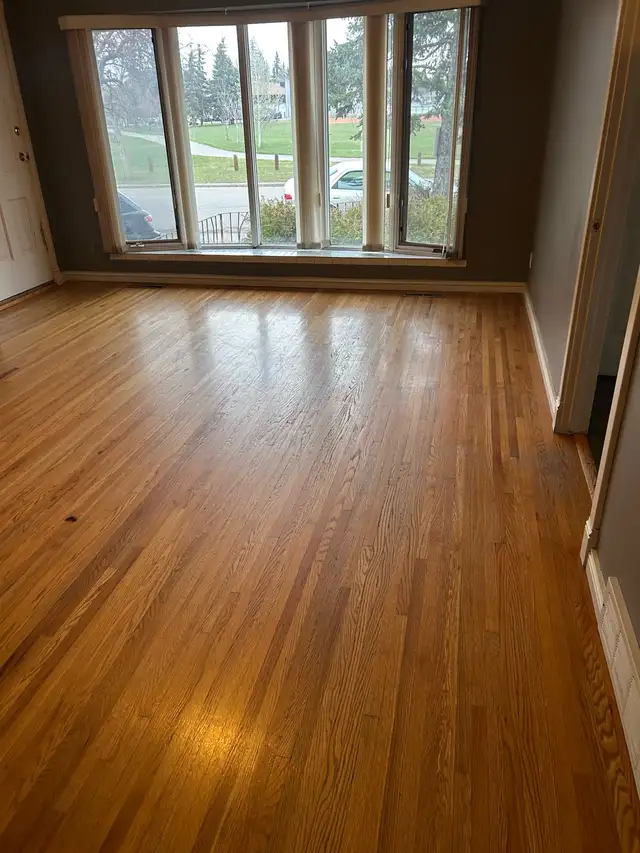 Main floor for rent in Southview - Photo 2