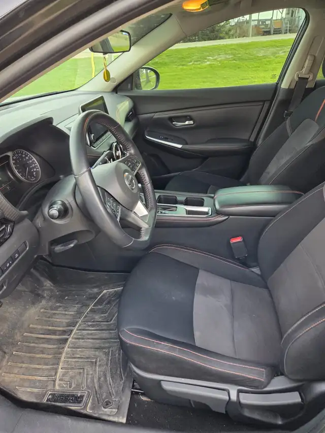 Nissan Sentra SR - Photo 6