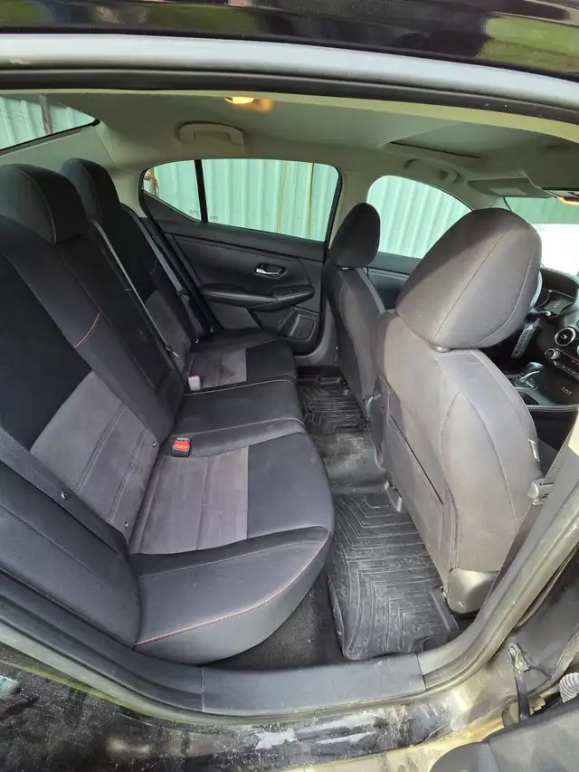 Nissan Sentra SR - Photo 9