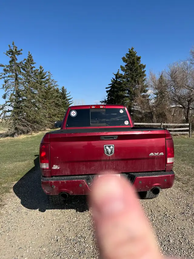 Dodge Ram 1500 Quad Cab - Photo 3
