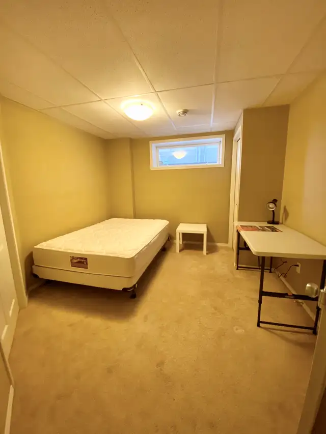 Private room for rent (South Pointe NEAR UOFM/MITT) - Photo 2