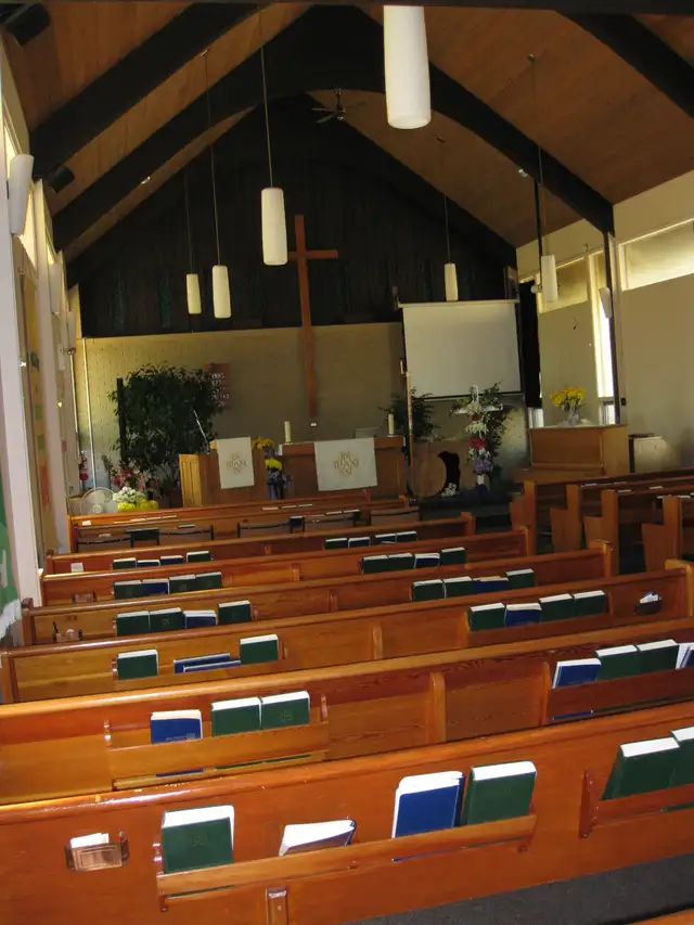 CHURCH SANCTUARY For Rent in South-East Winnipeg - Photo 2