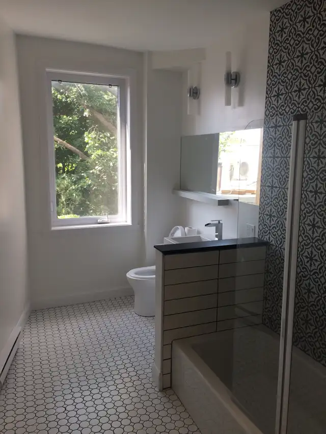Appartement confortable totalement rénové dans St-Roch - Photo 8