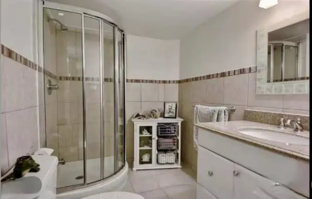 One private bedroom for rent available 1st June - Photo 2