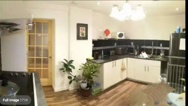 One private bedroom for rent available 1st June - Photo 7
