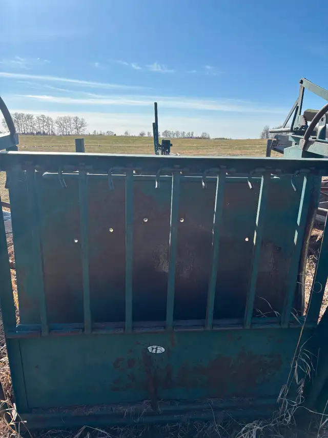 Hi Hog Calf Squeeze
