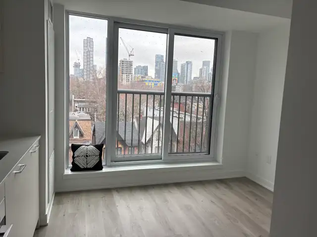 Assignment Sale - Brand New Studio Condo in Toronto - Photo 6