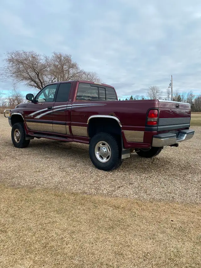 2001 Dodge 2500 V10 - Photo 3