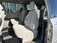 2013 Toyota Sienna LE 7-Passenger - Photo 19