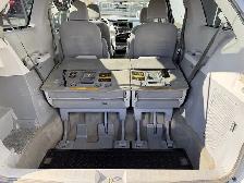 2013 Toyota Sienna LE 7-Passenger - Photo 24