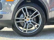 2020 Porsche Cayenne No Accidents l AWD l All Porsche Maintenanc - Photo 4
