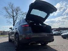 2020 Porsche Cayenne No Accidents l AWD l All Porsche Maintenanc - Photo 12