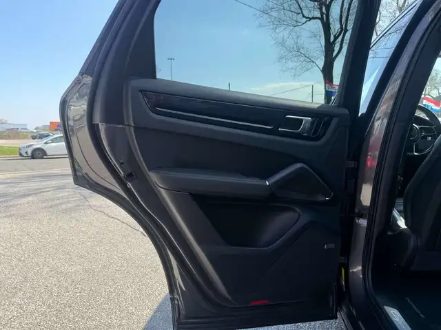 2020 Porsche Cayenne No Accidents l AWD l All Porsche Maintenanc - Photo 14