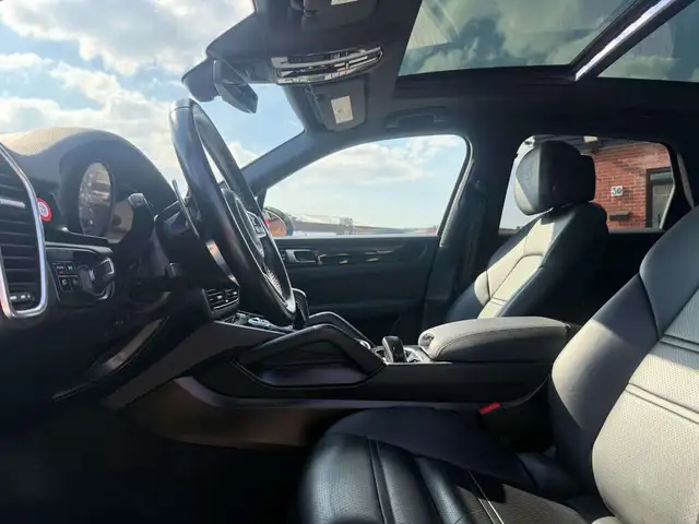 2020 Porsche Cayenne No Accidents l AWD l All Porsche Maintenanc - Photo 23
