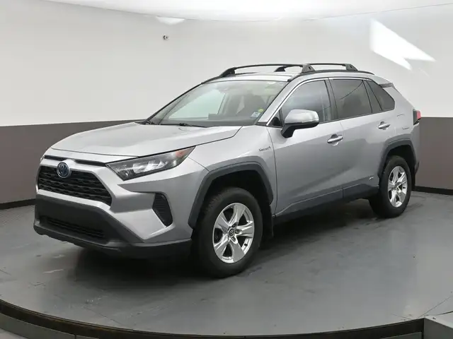 2019 Toyota RAV4 LE HYBRID Call 902-466-9550 Android Auto / Appl - Photo 3