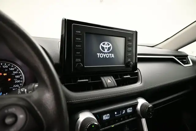 2019 Toyota RAV4 LE HYBRID Call 902-466-9550 Android Auto / Appl - Photo 7