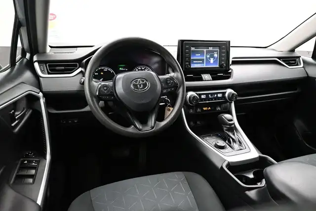 2019 Toyota RAV4 LE HYBRID Call 902-466-9550 Android Auto / Appl - Photo 14