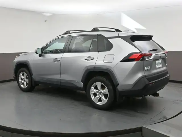 2019 Toyota RAV4 LE HYBRID Call 902-466-9550 Android Auto / Appl - Photo 28