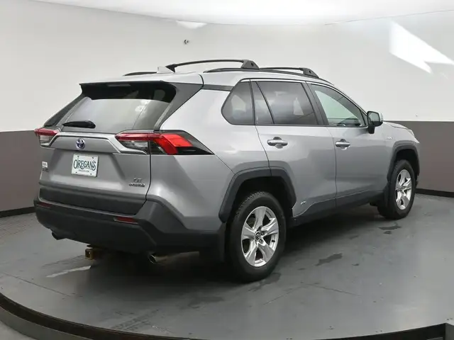 2019 Toyota RAV4 LE HYBRID Call 902-466-9550 Android Auto / Appl - Photo 30