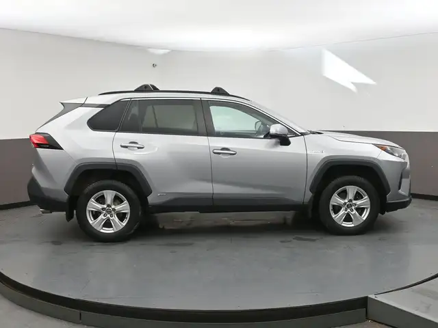 2019 Toyota RAV4 LE HYBRID Call 902-466-9550 Android Auto / Appl - Photo 31