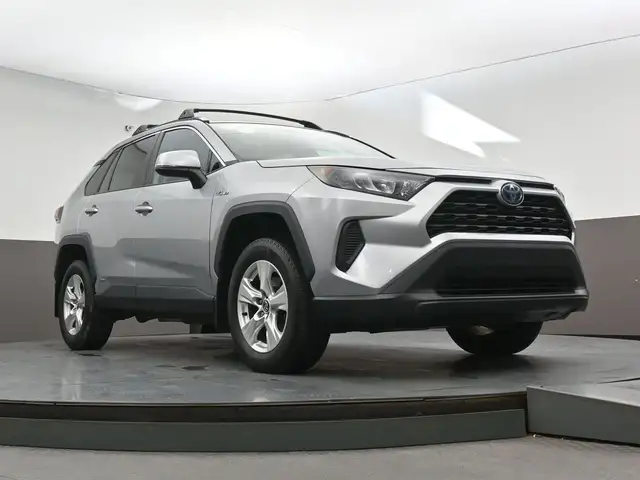 2019 Toyota RAV4 LE HYBRID Call 902-466-9550 Android Auto / Appl - Photo 32
