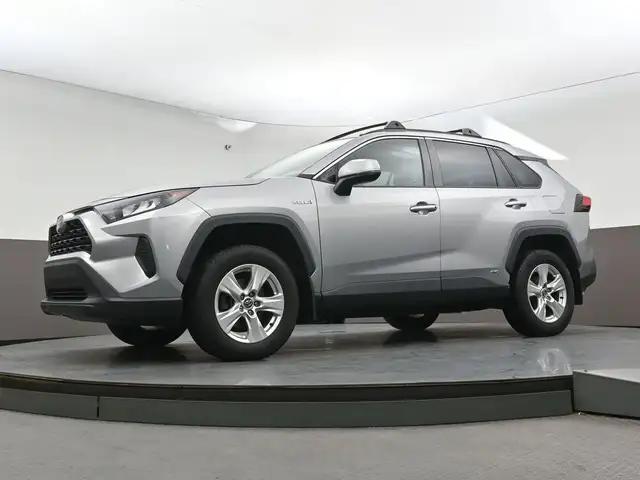 2019 Toyota RAV4 LE HYBRID Call 902-466-9550 Android Auto / Appl - Photo 36