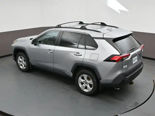 2019 Toyota RAV4 LE HYBRID Call 902-466-9550 Android Auto / Appl - Photo 44