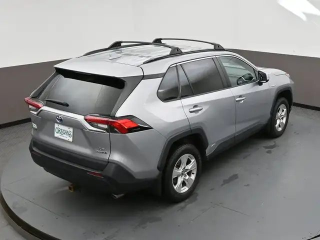 2019 Toyota RAV4 LE HYBRID Call 902-466-9550 Android Auto / Appl - Photo 46
