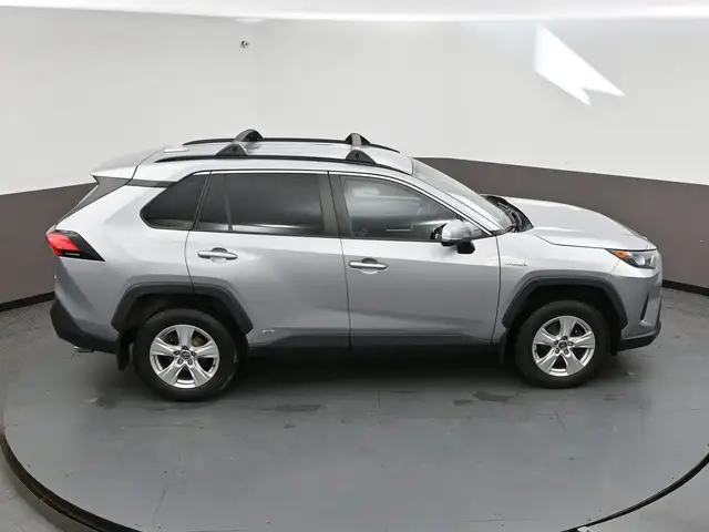 2019 Toyota RAV4 LE HYBRID Call 902-466-9550 Android Auto / Appl - Photo 47