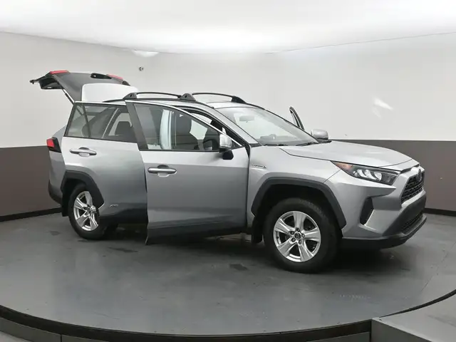 2019 Toyota RAV4 LE HYBRID Call 902-466-9550 Android Auto / Appl - Photo 49
