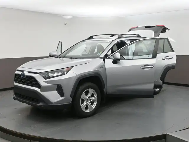 2019 Toyota RAV4 LE HYBRID Call 902-466-9550 Android Auto / Appl - Photo 51
