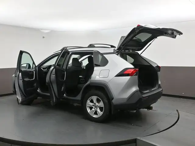 2019 Toyota RAV4 LE HYBRID Call 902-466-9550 Android Auto / Appl - Photo 53