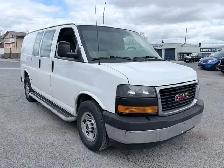 2017 GMC Savana - Photo 8