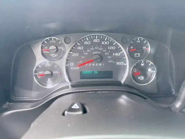 2017 GMC Savana - Photo 13