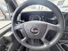 2017 GMC Savana - Photo 15
