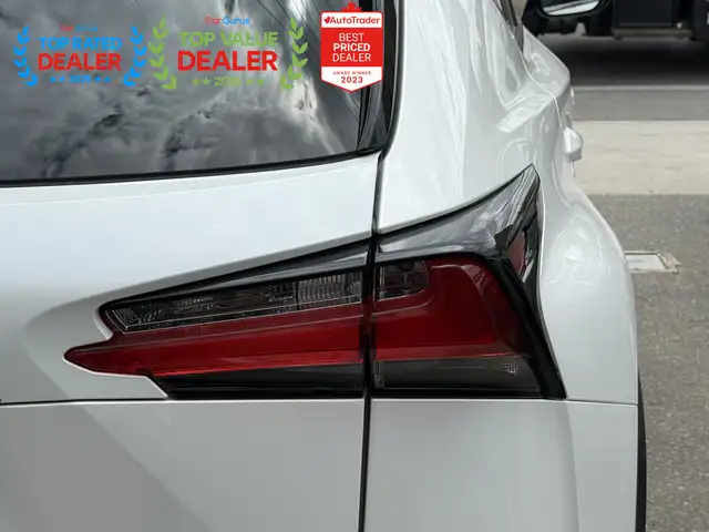 2017 Lexus NX 200t | PREMIUM | HEATED & COOLED SEATS | REAR CAME - Photo 8