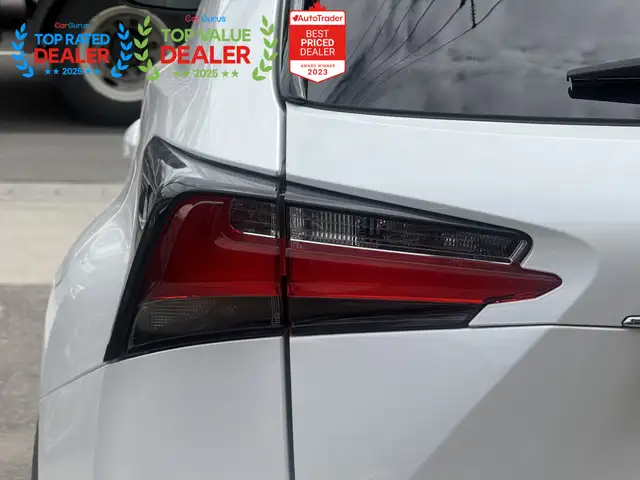 2017 Lexus NX 200t | PREMIUM | HEATED & COOLED SEATS | REAR CAME - Photo 11