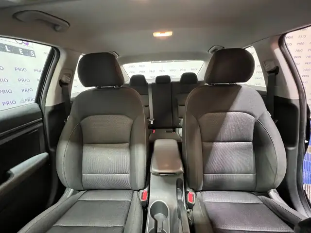 2017 Hyundai Elantra - Photo 19