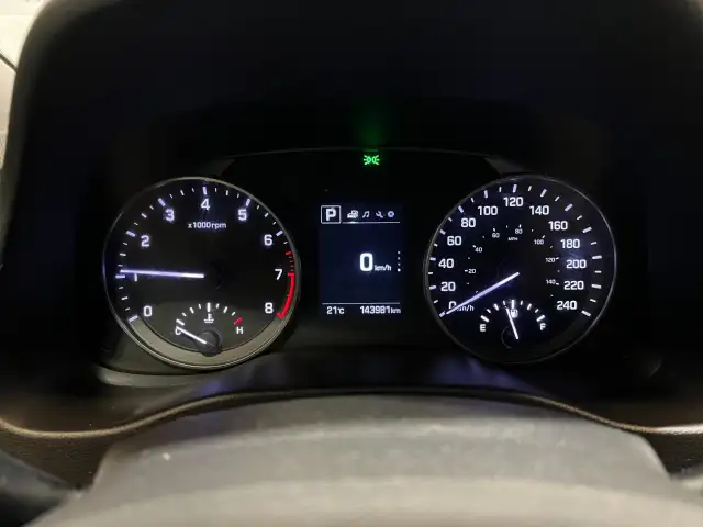2017 Hyundai Elantra - Photo 25