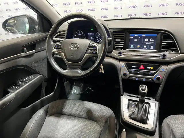 2017 Hyundai Elantra - Photo 29