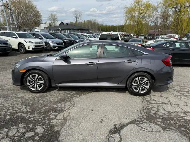 2018 Honda Civic LX - Photo 2