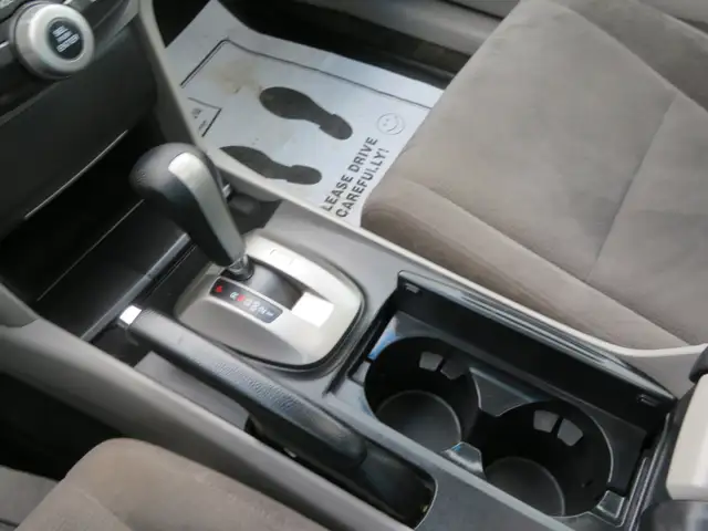 2009 Honda Accord 4dr V6 Auto EX - Photo 17