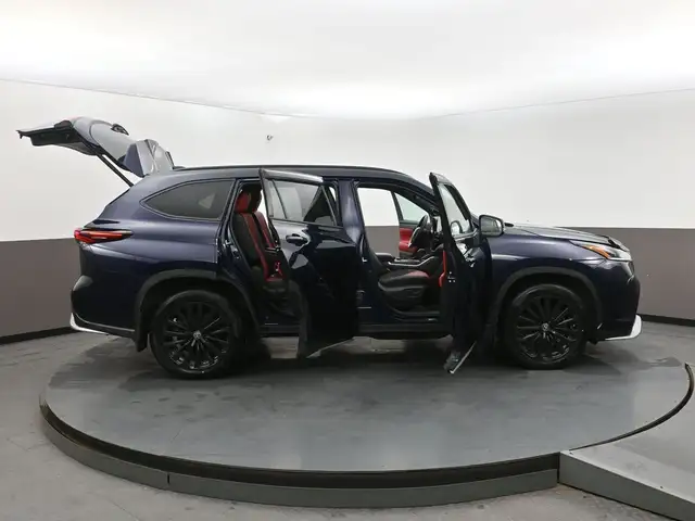2024 Toyota Highlander XSE LOW MILEAGE! SUNROOF, LEATHER, NAVIGA - Photo 55
