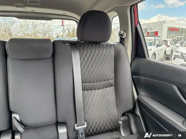 2020 Nissan Rogue - Photo 16