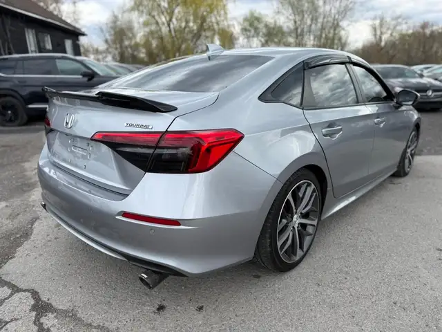 2022 Honda Civic Touring - Photo 6