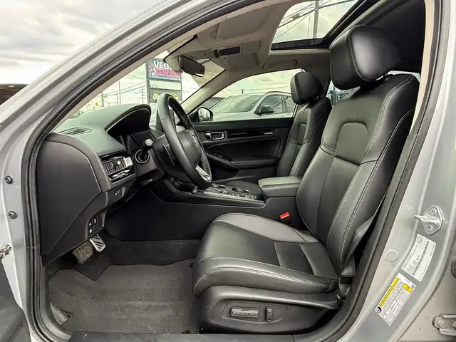 2022 Honda Civic Touring - Photo 20