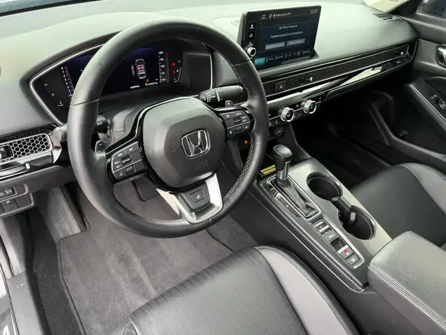 2022 Honda Civic Touring - Photo 21