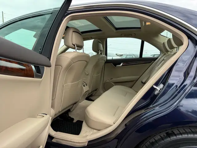 2012 Mercedes-Benz C-Class C 300 4MATIC |ONE OWNER|CERTIFED|MINT - Photo 17