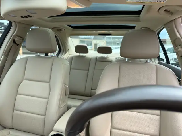 2012 Mercedes-Benz C-Class C 300 4MATIC |ONE OWNER|CERTIFED|MINT - Photo 30